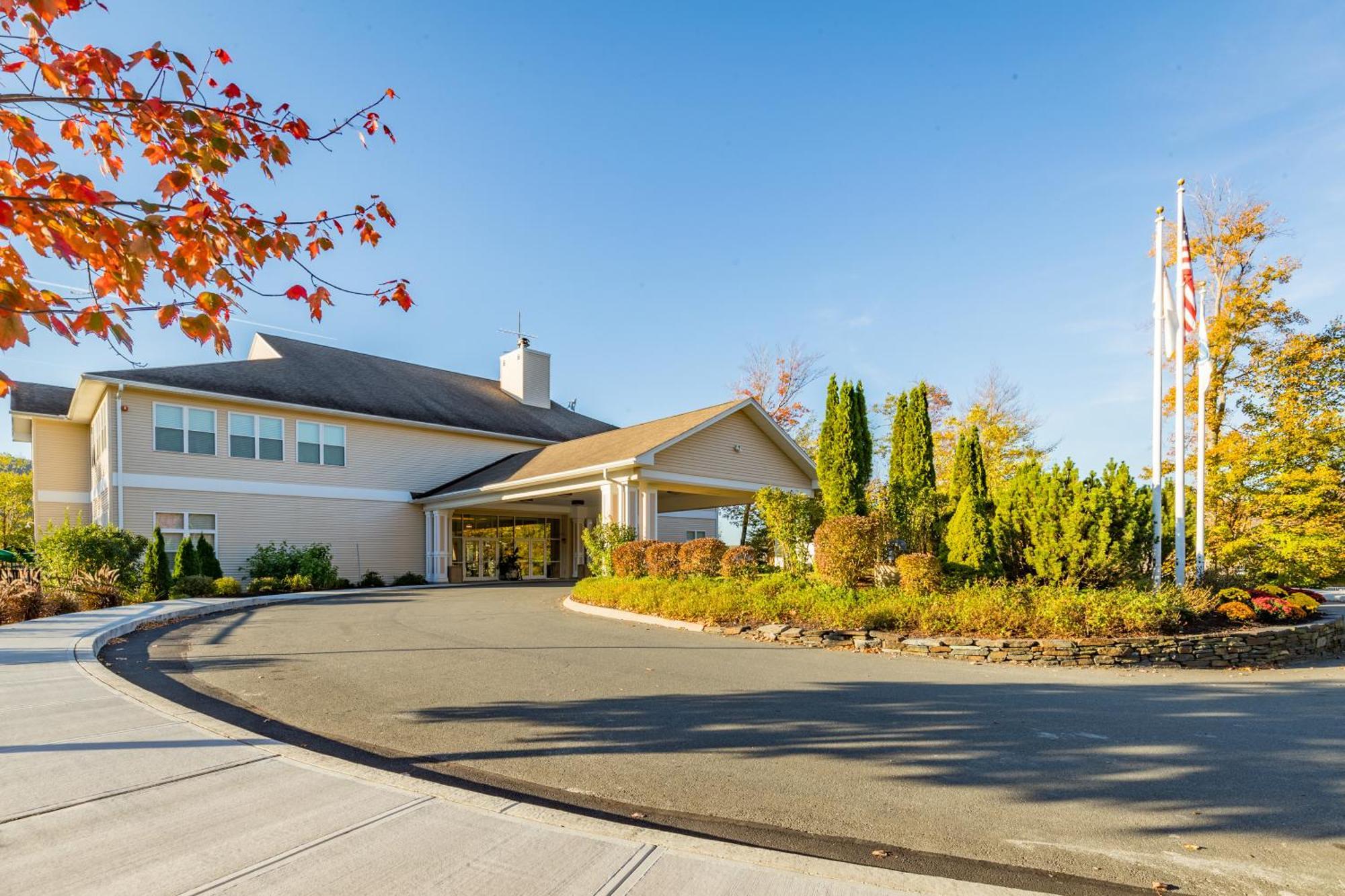 Vacation Village In The Berkshires Hancock Εξωτερικό φωτογραφία The entrance to the Ramada Inn in 2014