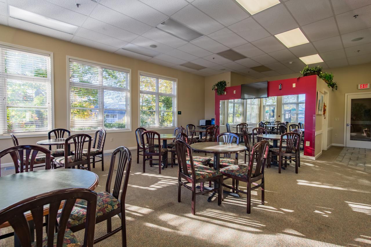 Vacation Village In The Berkshires Hancock Εξωτερικό φωτογραφία The dining room at the senior center