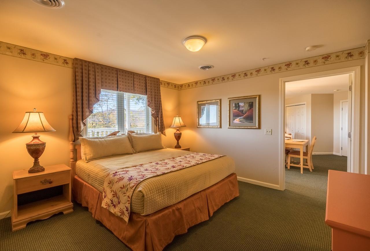 Vacation Village In The Berkshires Hancock Εξωτερικό φωτογραφία A bedroom at the Grandview Lodge